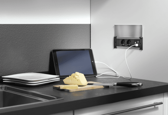 Energy Box Kapsa 2+2 USB