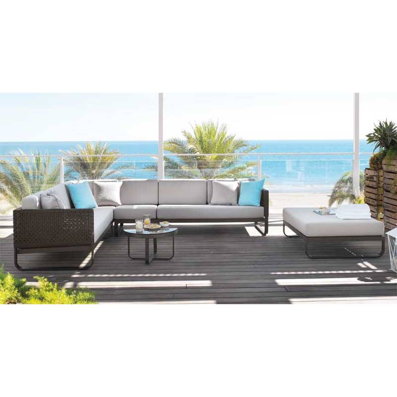 Set de rinconera, puff y mesa de centro en aluminio y fibra sintética con cojines modelo star