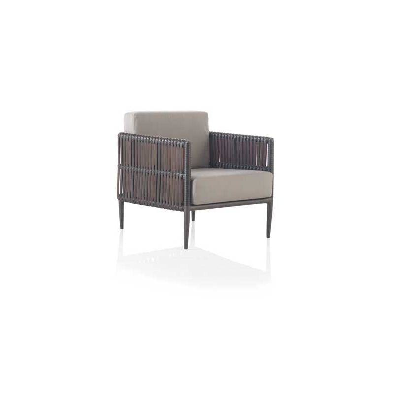 Set de aluminio y fibra sintética en color nogal con cojines con sofá, sillones y mesa de centro modelo delta - Imagen 4