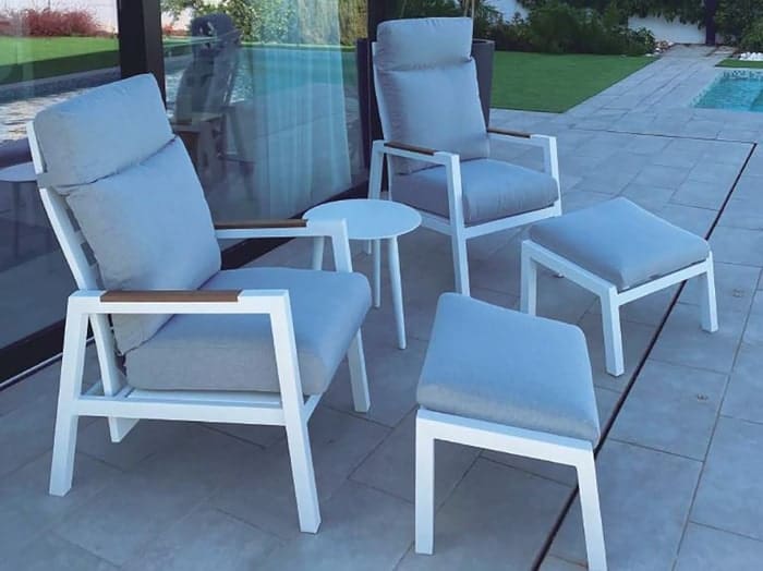 Sillón reclinable de aluminio mesa y reposapíes Albania