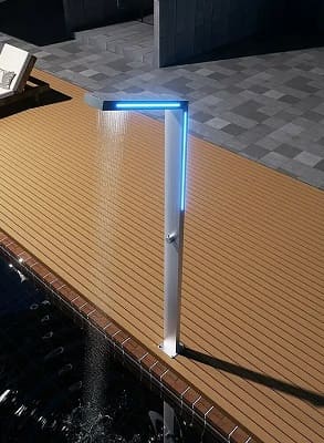 Ducha de exterior para piscina - acero inox. y luz led Sense de Imex