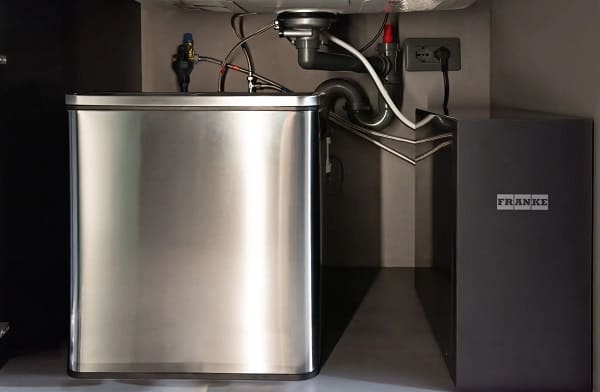 Grifo cocina Mythos Water Hub Todo en Uno Oro, Cobre, Antracita y negro matenegro mate Franke - Imagen 6